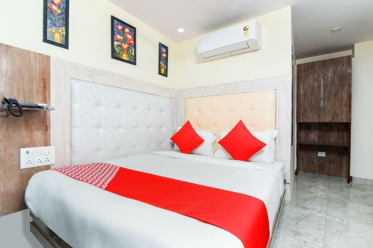 Hotel Harsha International Nueva Delhi Exterior foto